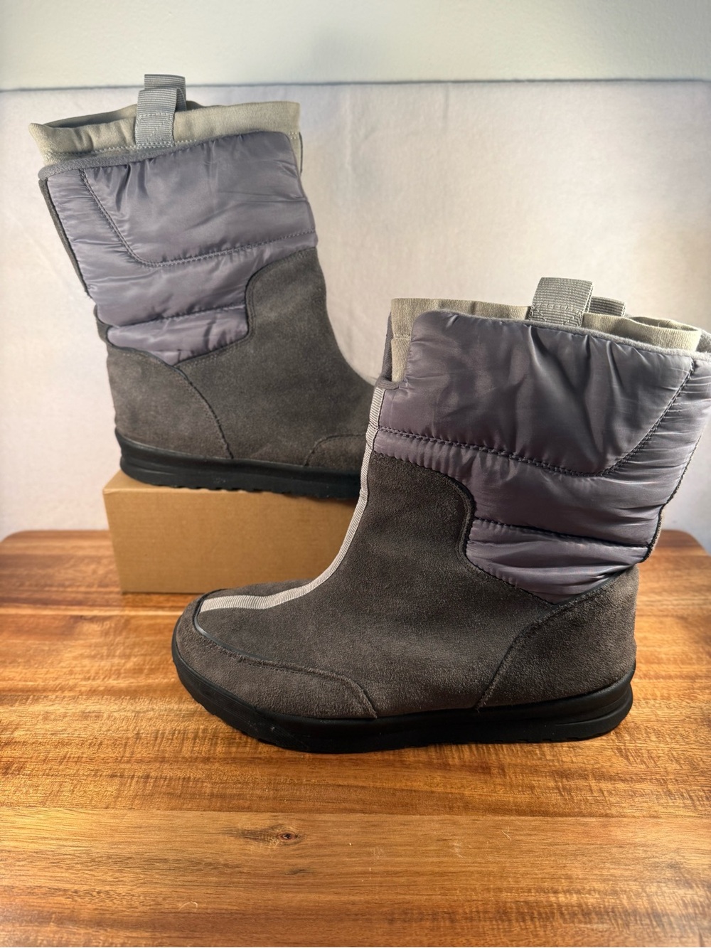 Lands' End Commuter Grey Suede Quilted Upper Winter Boots Size 9